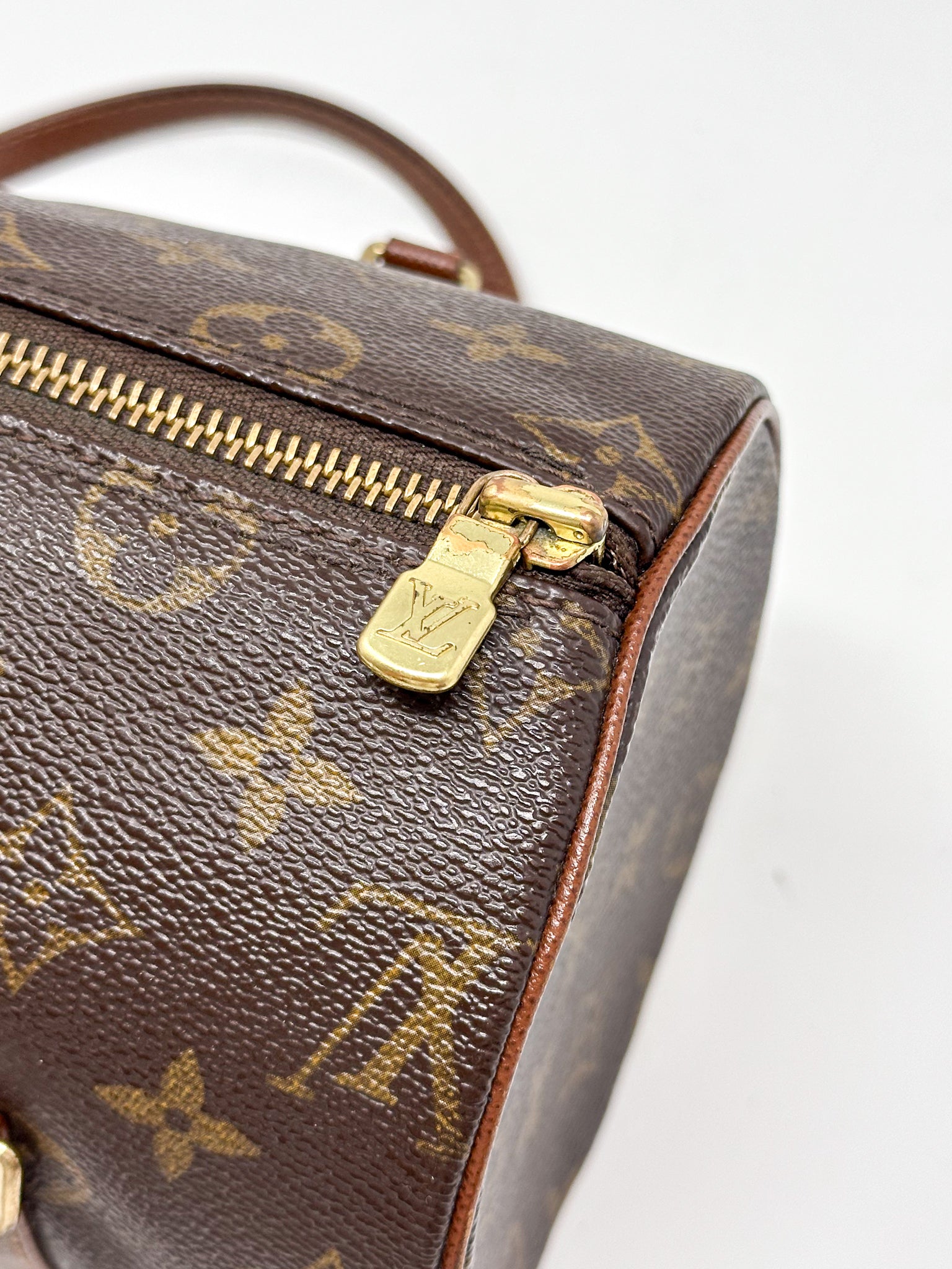 Louis Vuitton Papillon 26