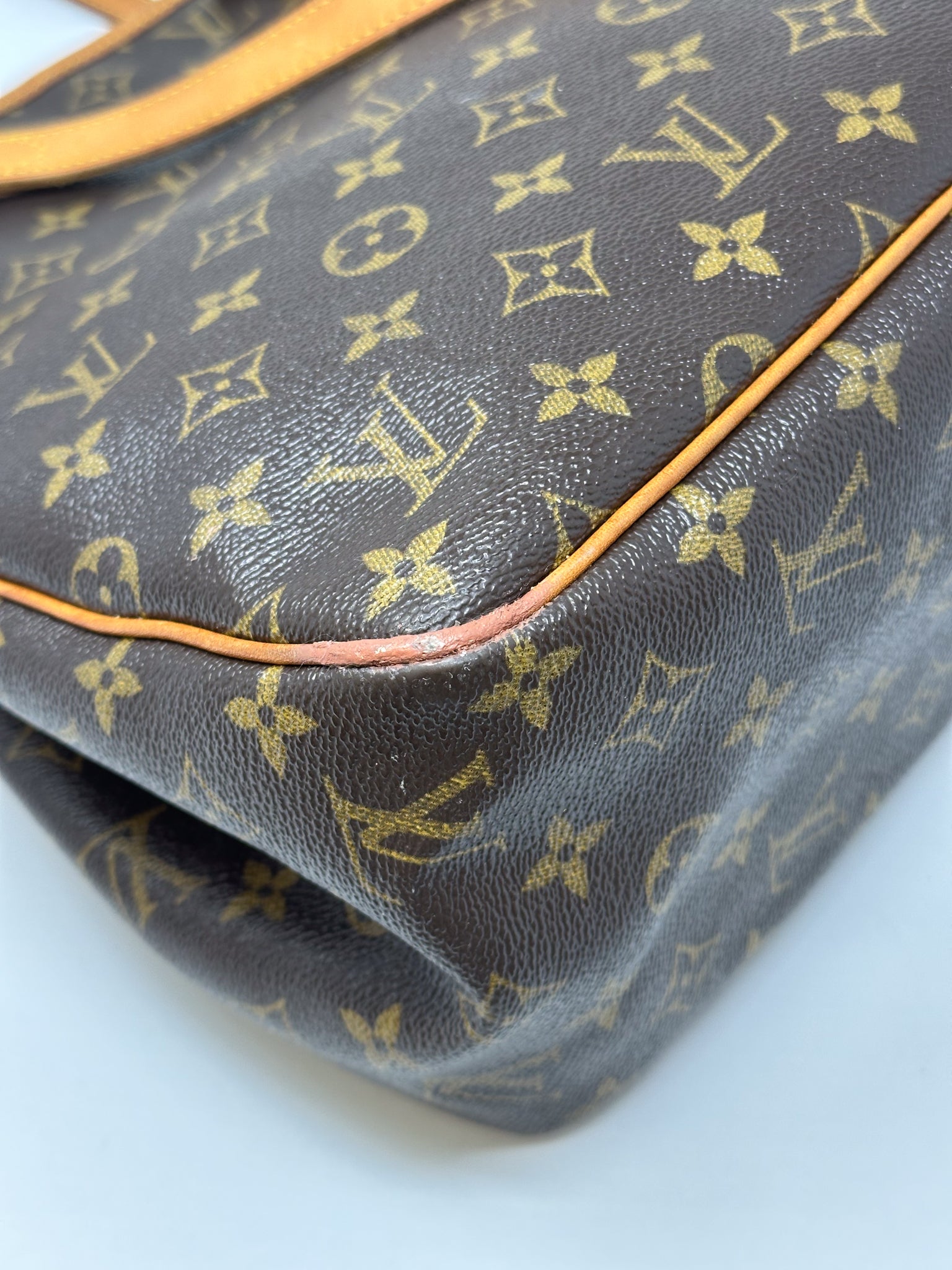 Louis Vuitton Monogram Batignolles Vertical