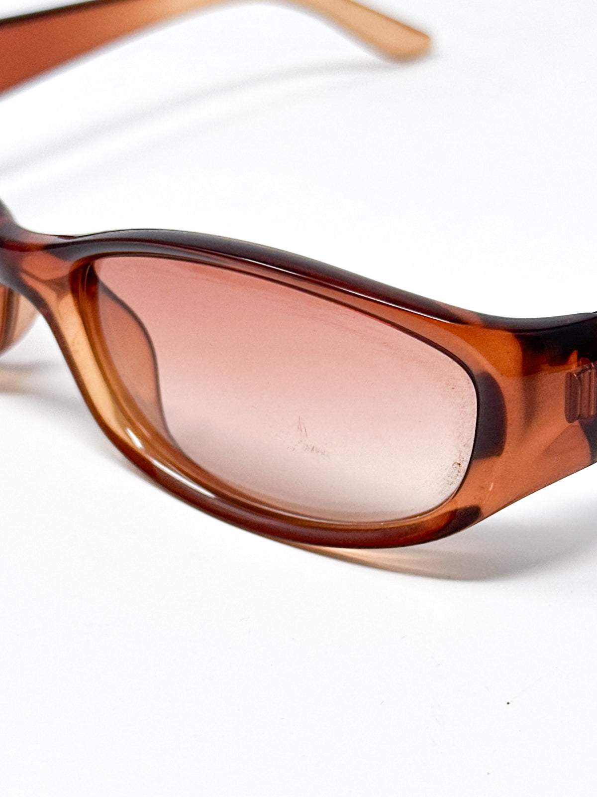 Gucci Vintage GG 2456/S Oval Sunglasses