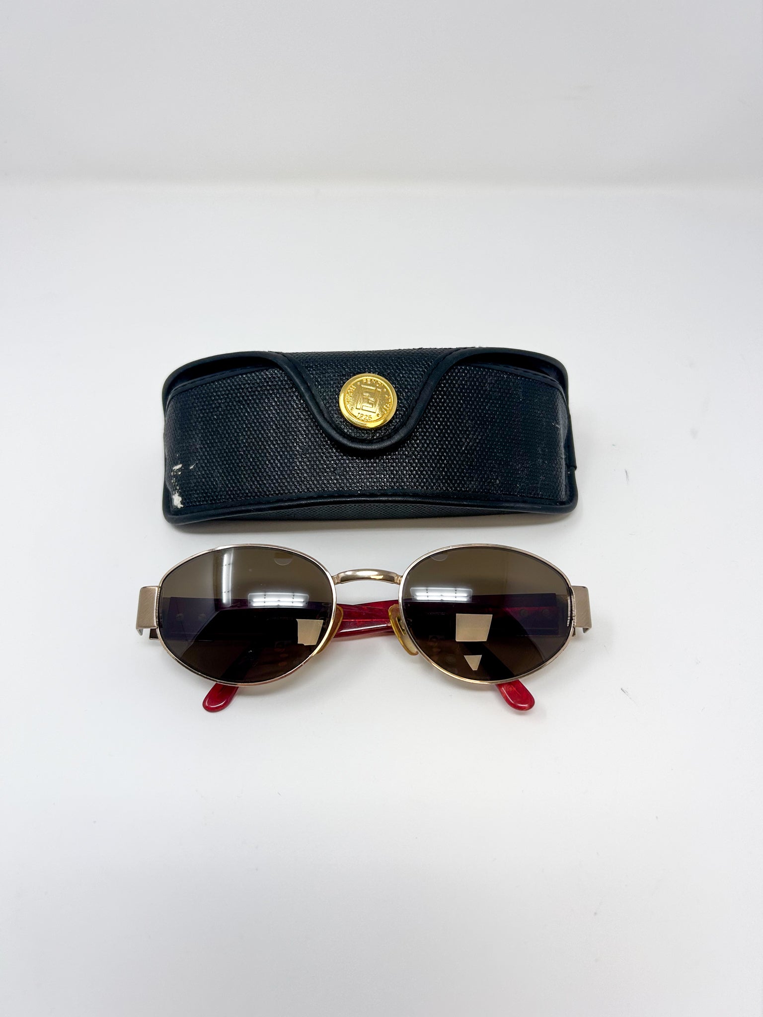 Fendi Oval Vintage Frame Sunglasses