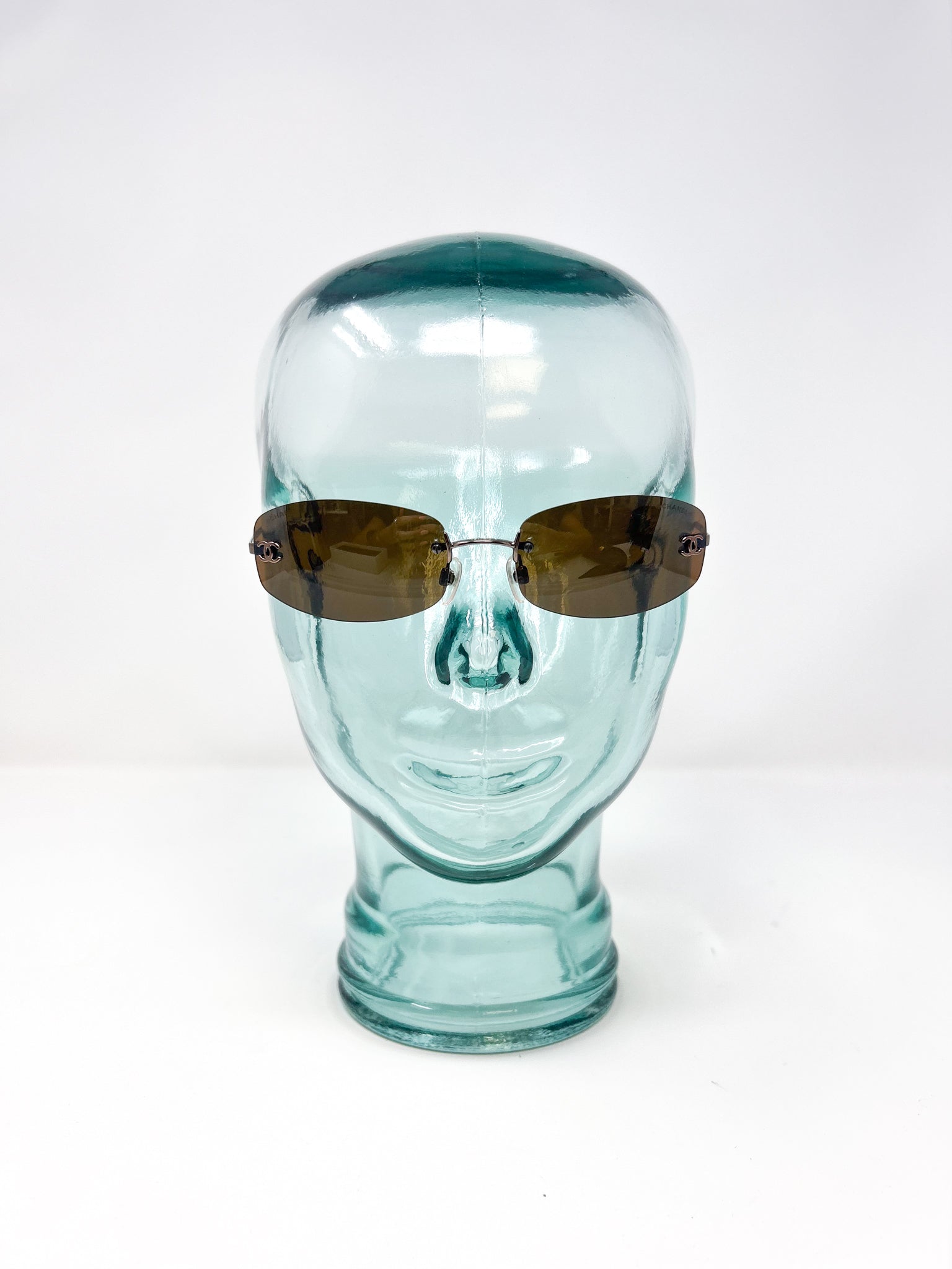 Sunglasses – Annamh Archive