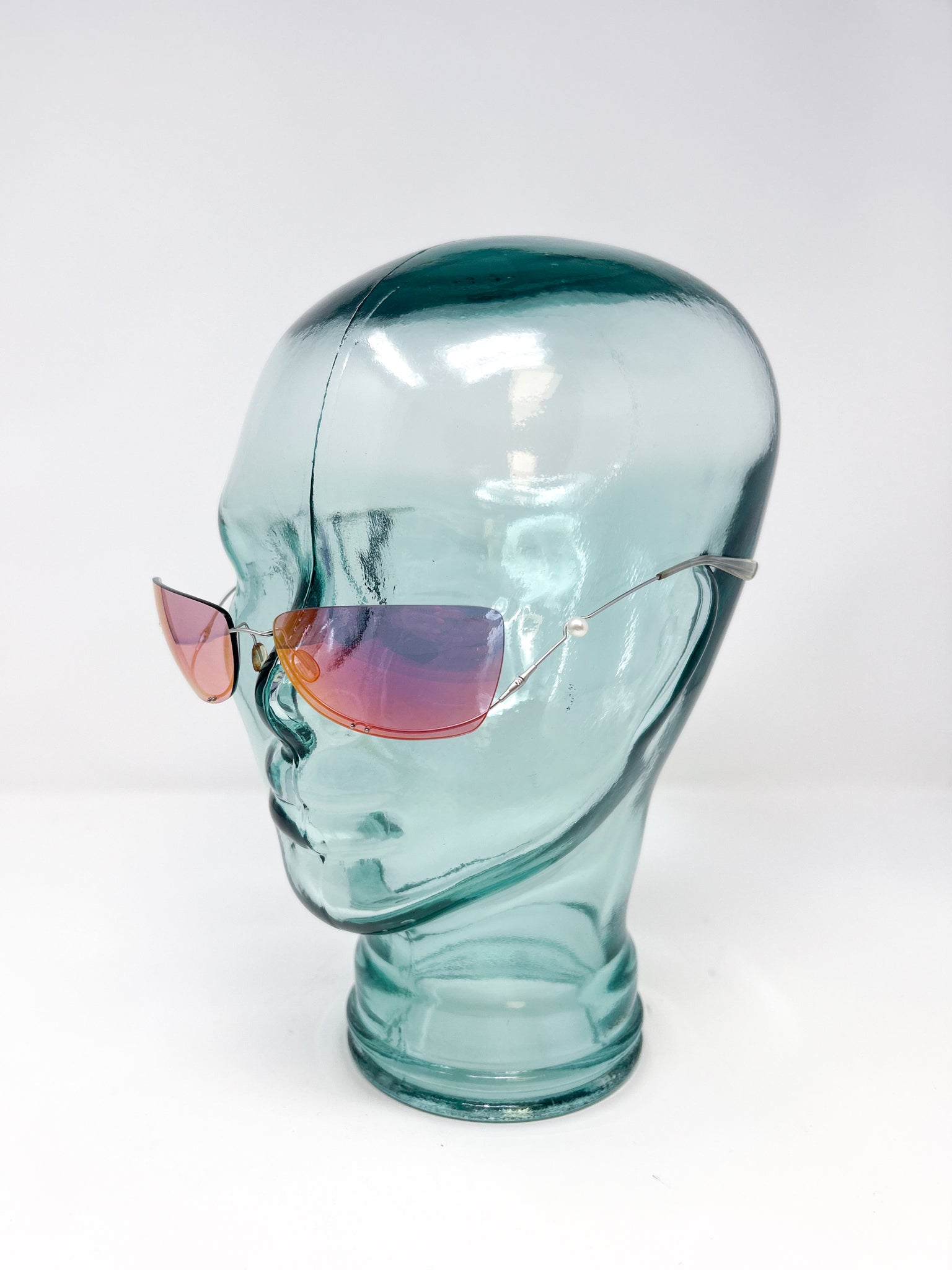 Sunglasses – Annamh Archive