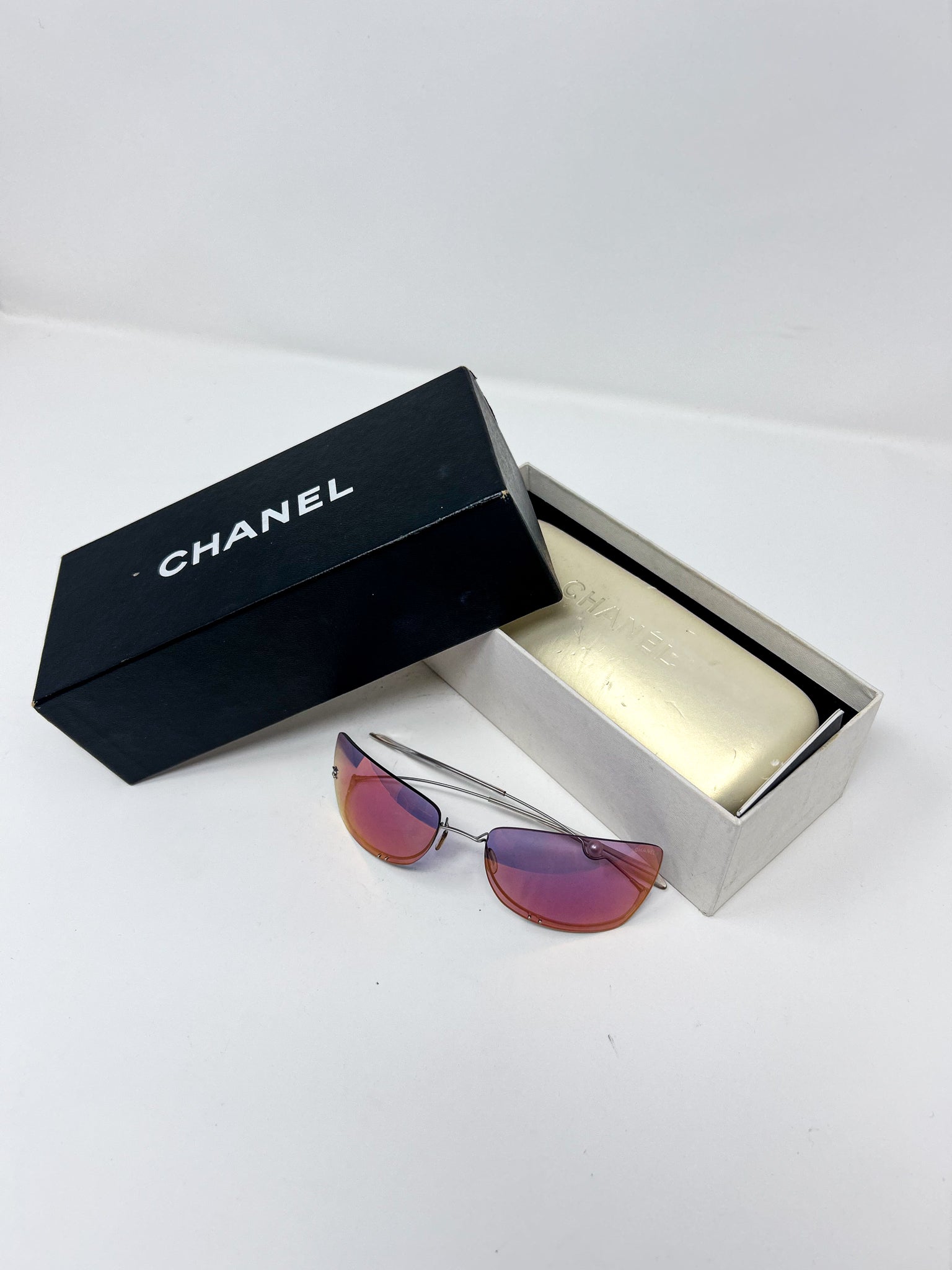 Chanel Y2K  4053-H Pearl Sunglasses