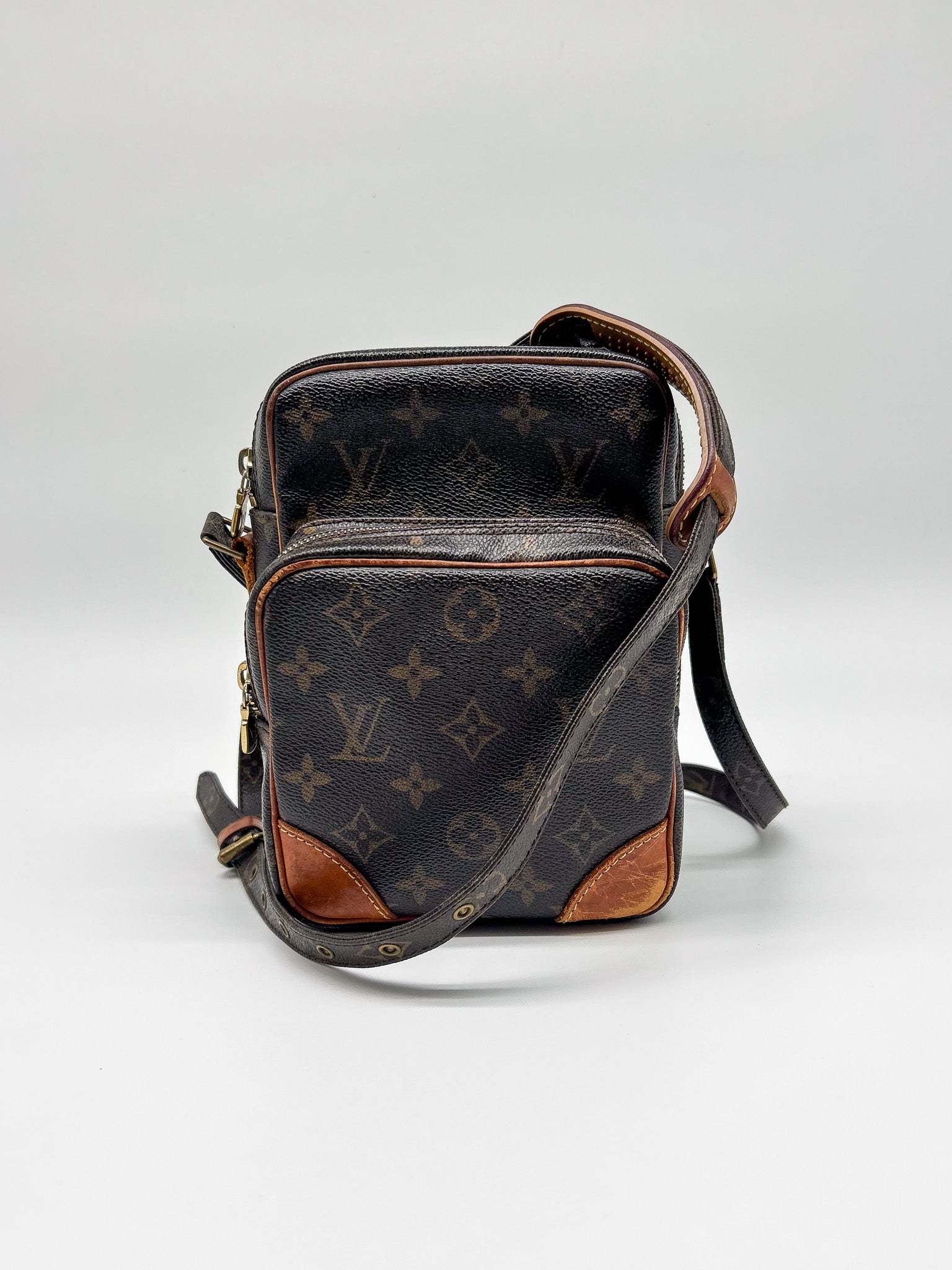 Louis Vuitton Monogram Canvas Amazone Crossbody Bag
