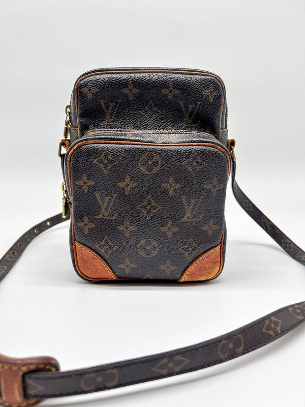 Louis Vuitton Monogram Canvas Amazone Crossbody Bag
