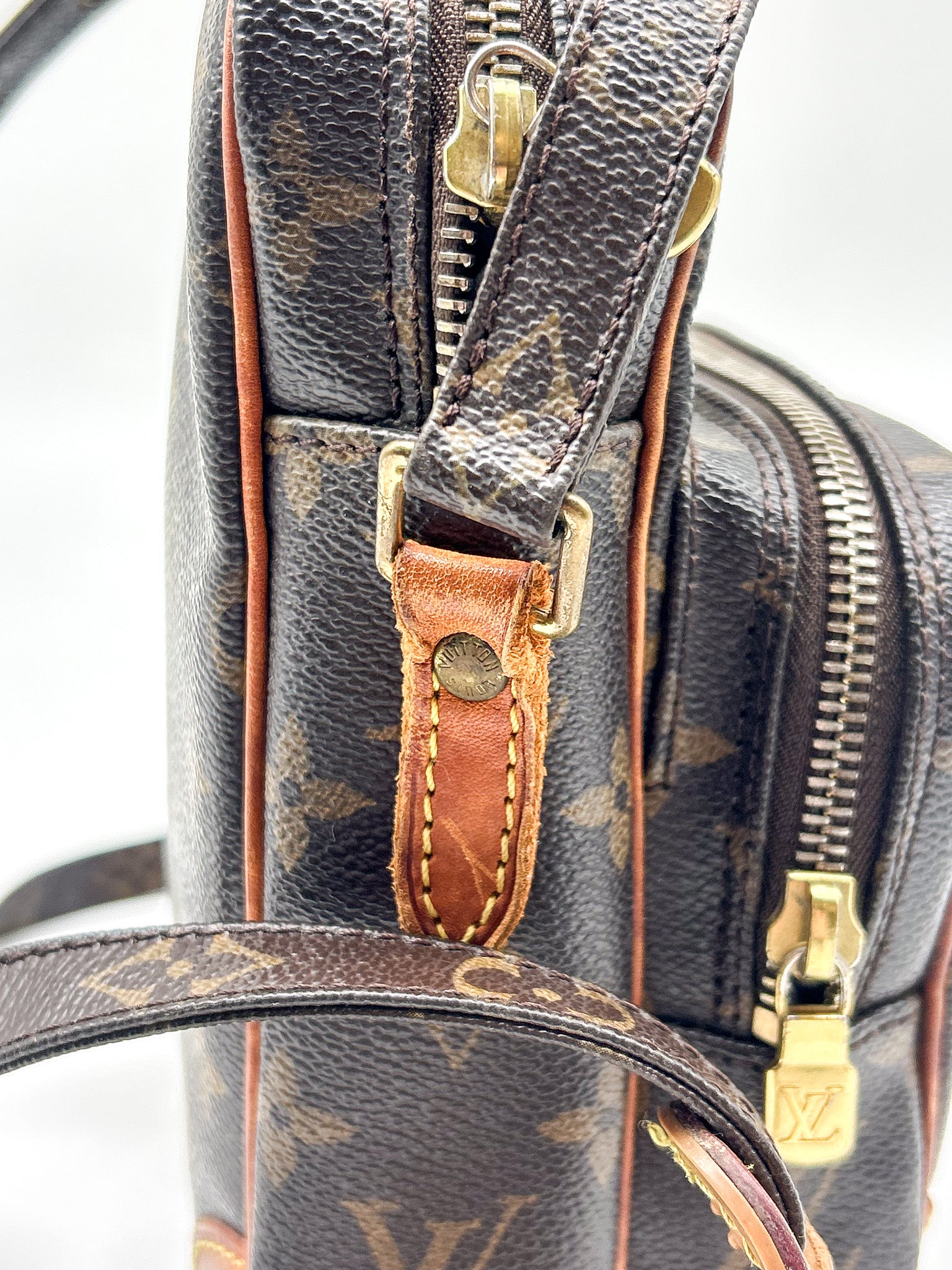 Louis Vuitton Monogram Canvas Amazone Crossbody Bag