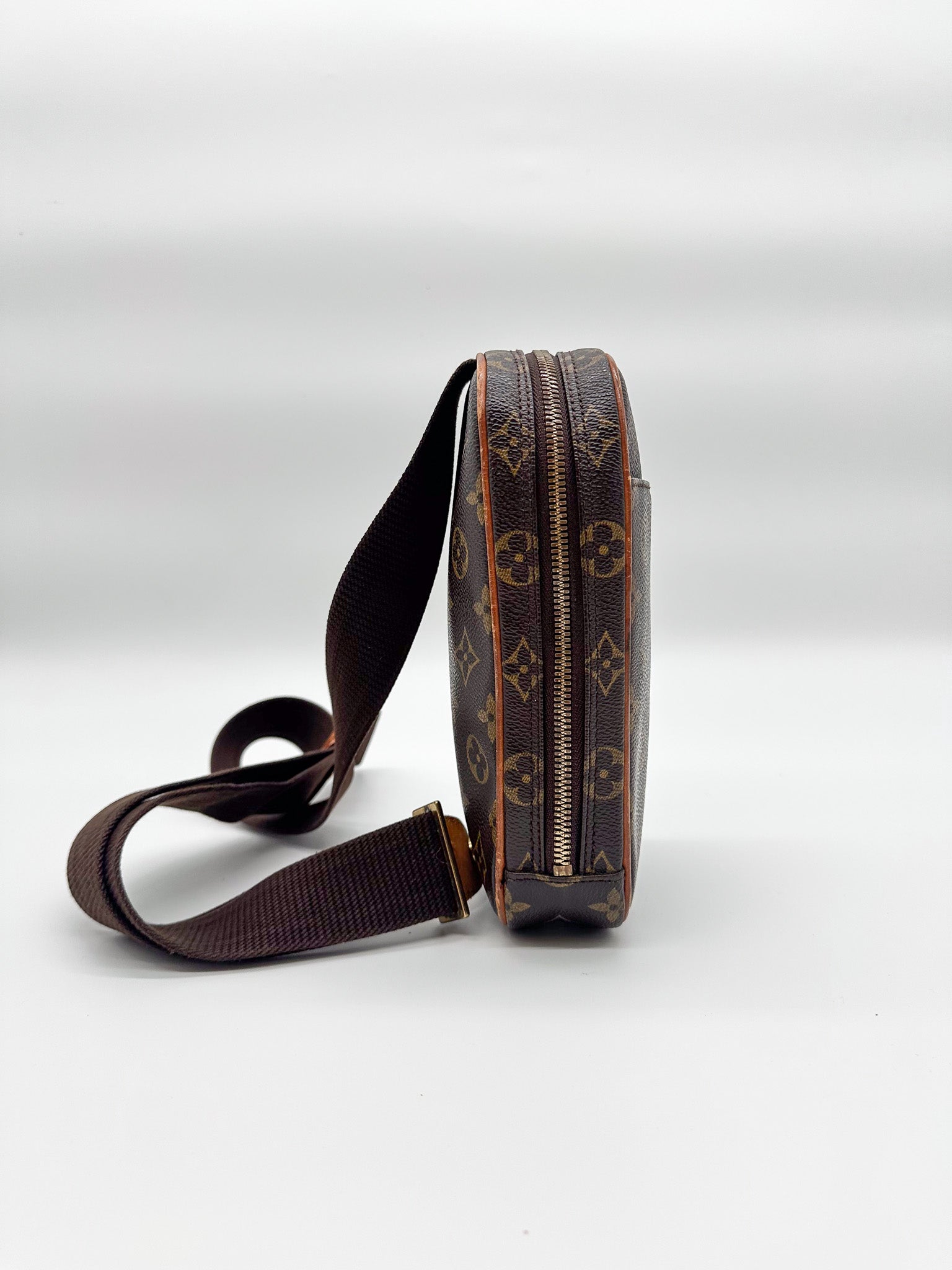 Louis Vuitton Gange Crossbody Bag