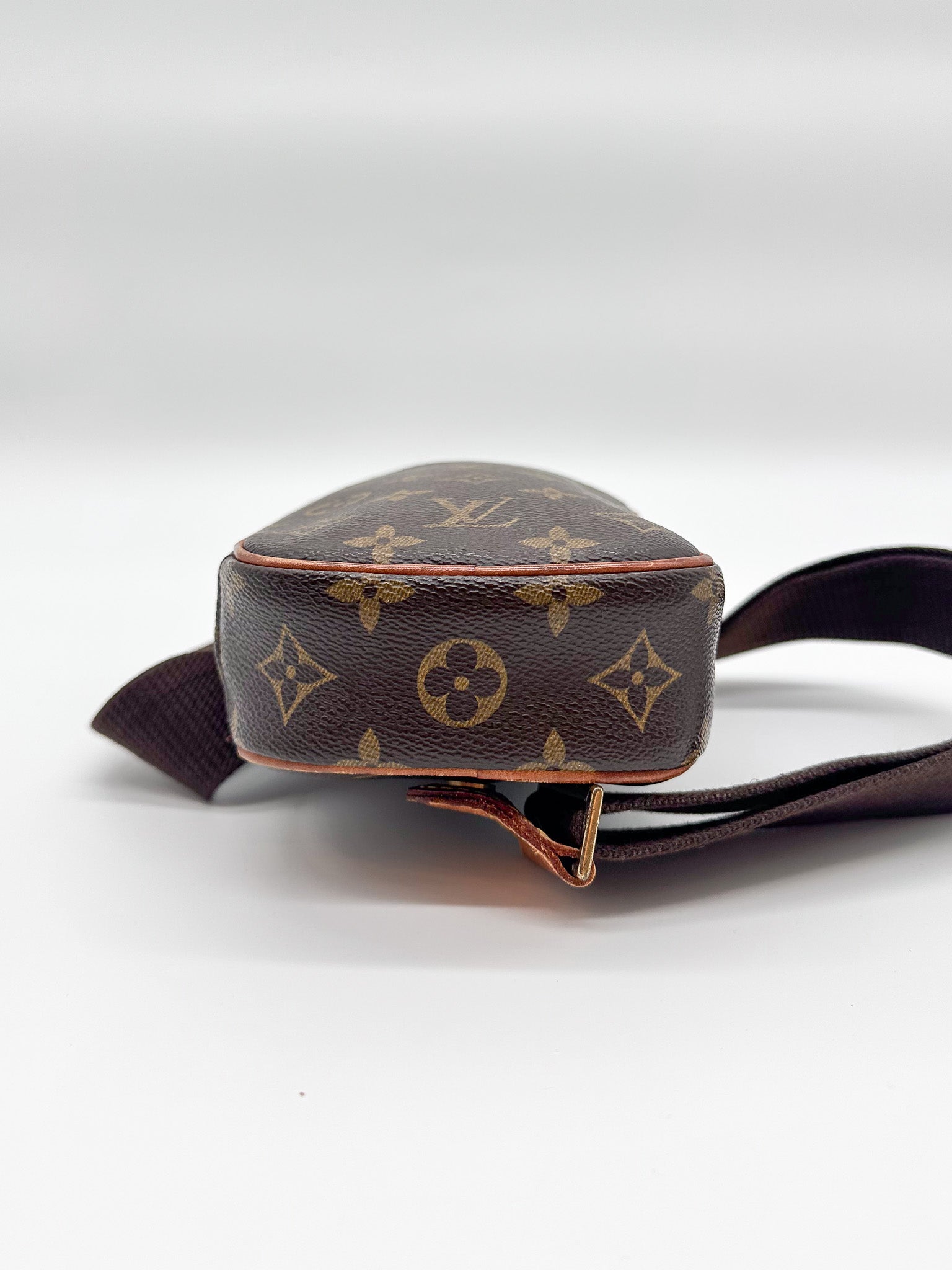 Louis Vuitton Gange Crossbody Bag