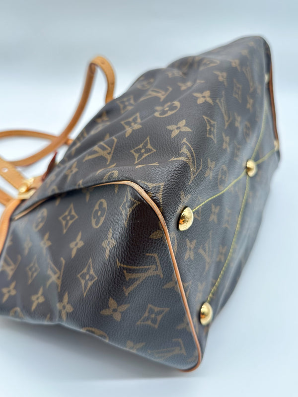 Louis Vuitton Tivoli GM Handbag