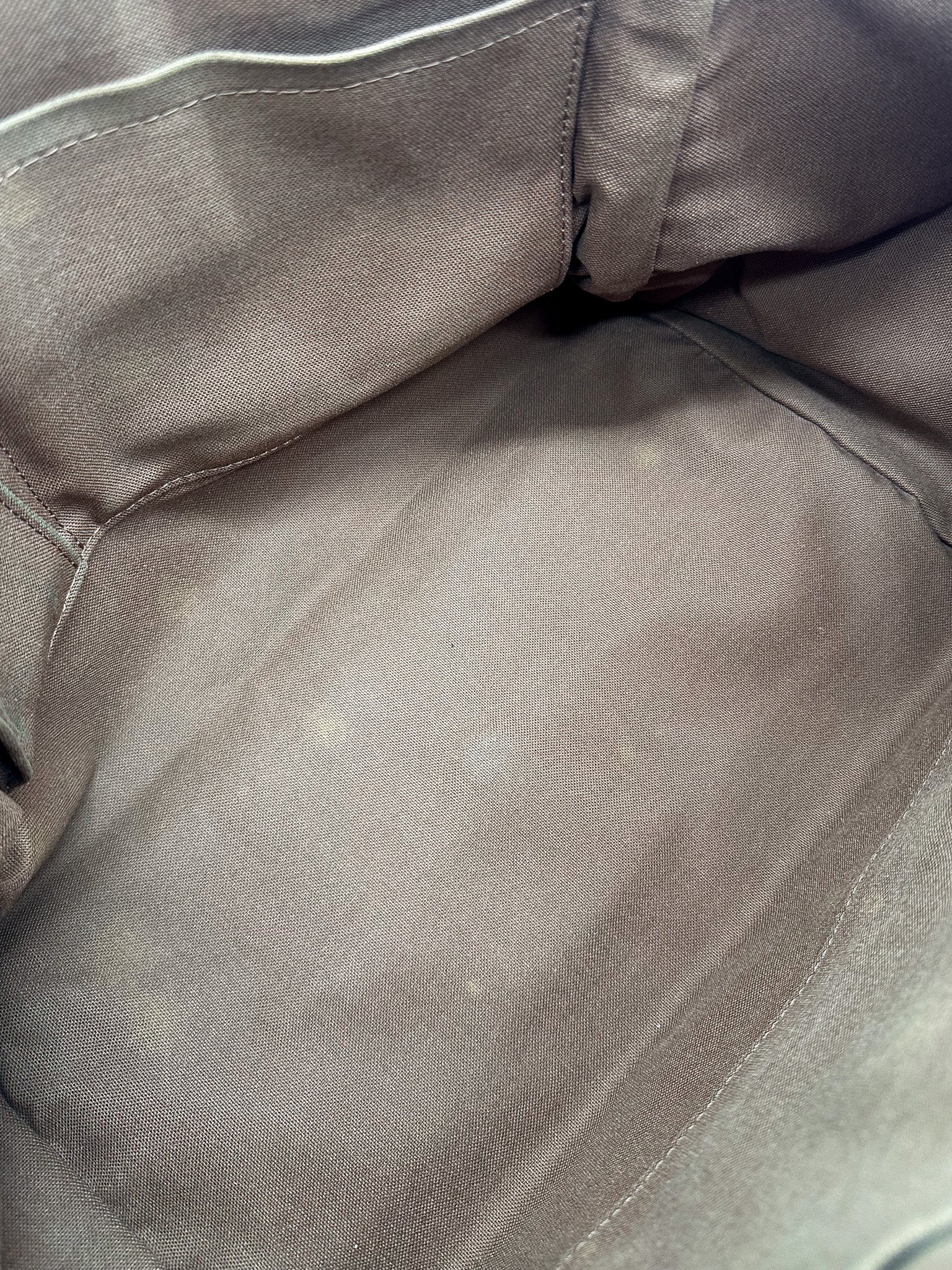 Louis Vuitton Tivoli GM Handbag