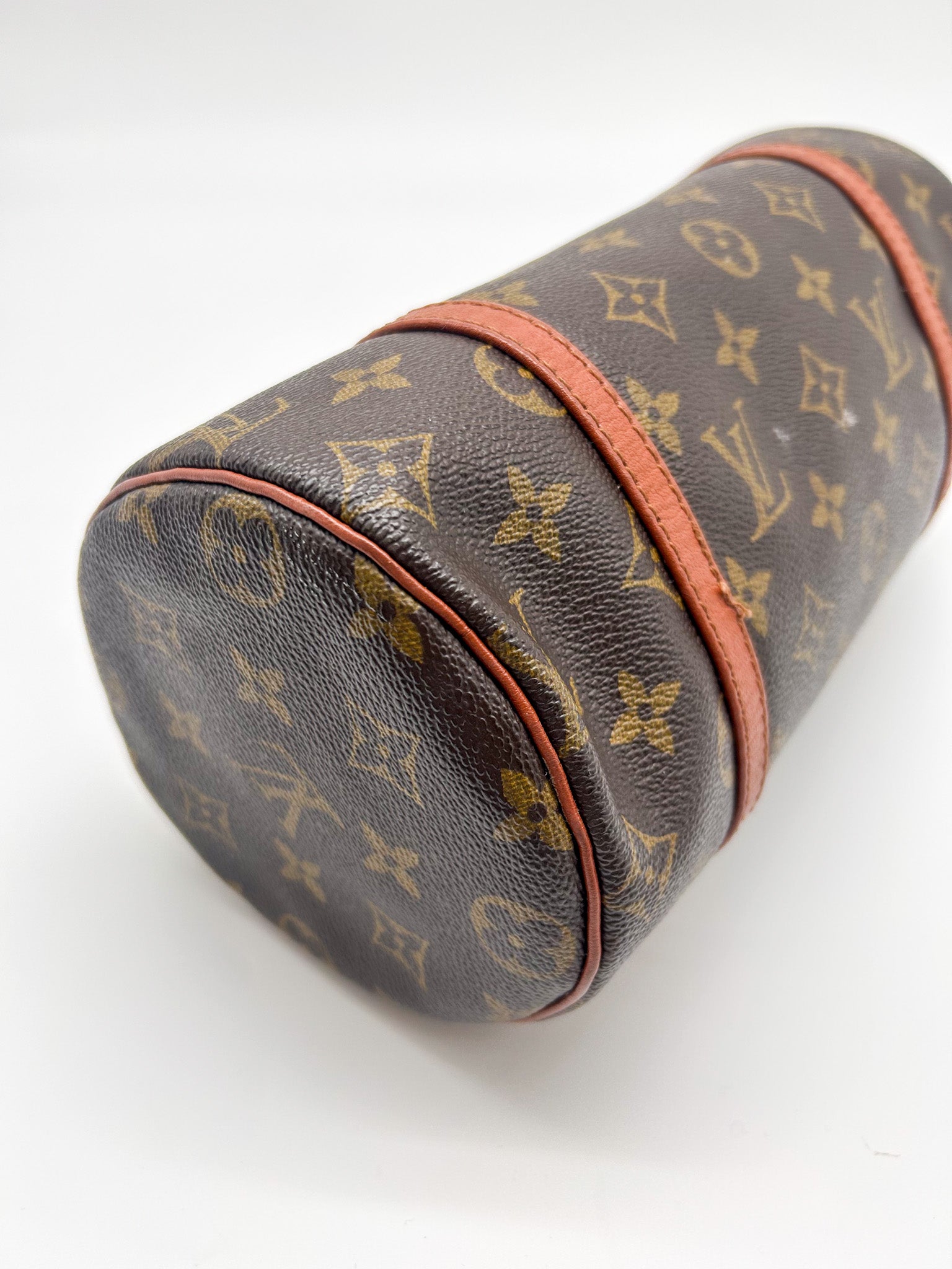 Louis Vuitton Papillon 26
