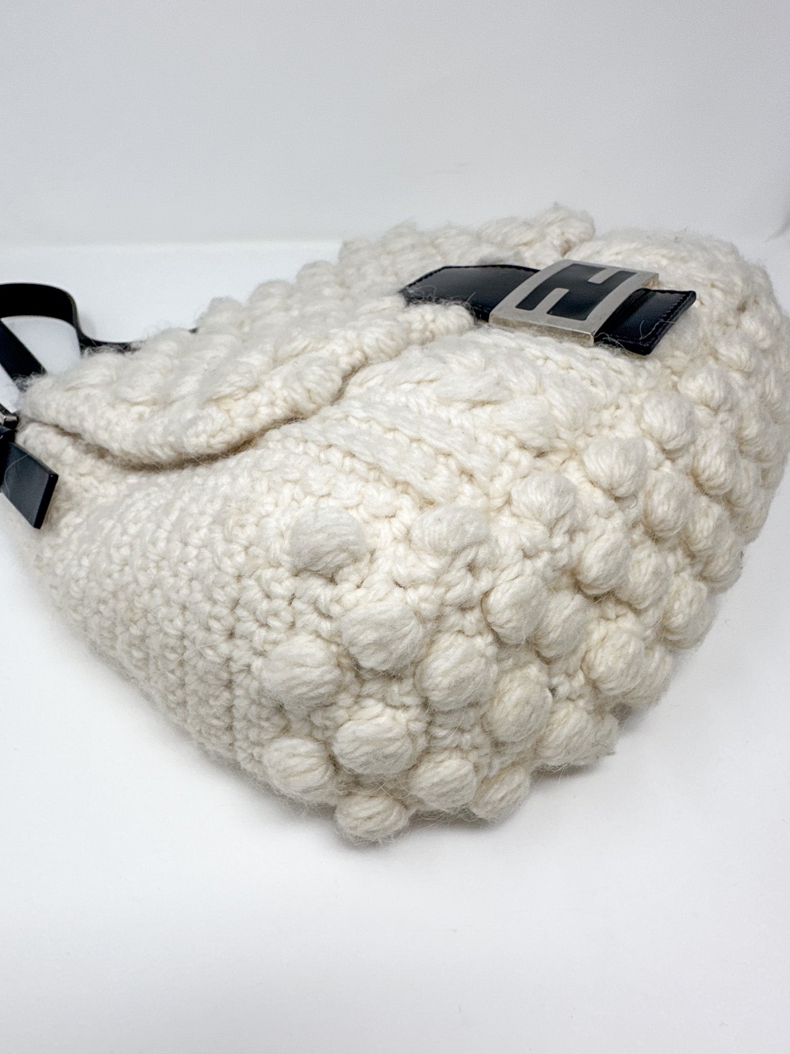 Fendi Fall 1999 Ready To Wear Ivory Knit Baguette