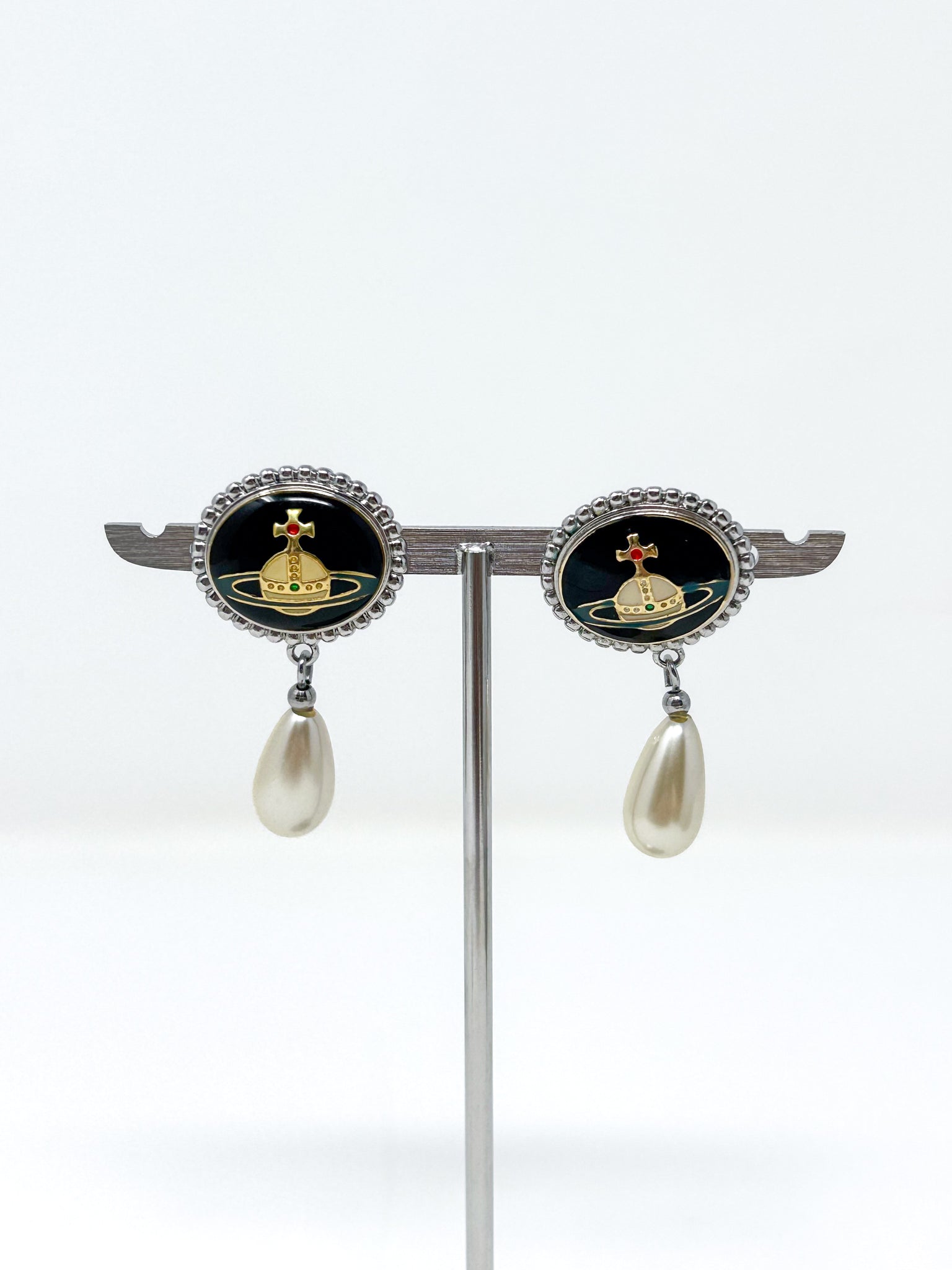 Vivienne Westwood Button Pearl Drop Earrings