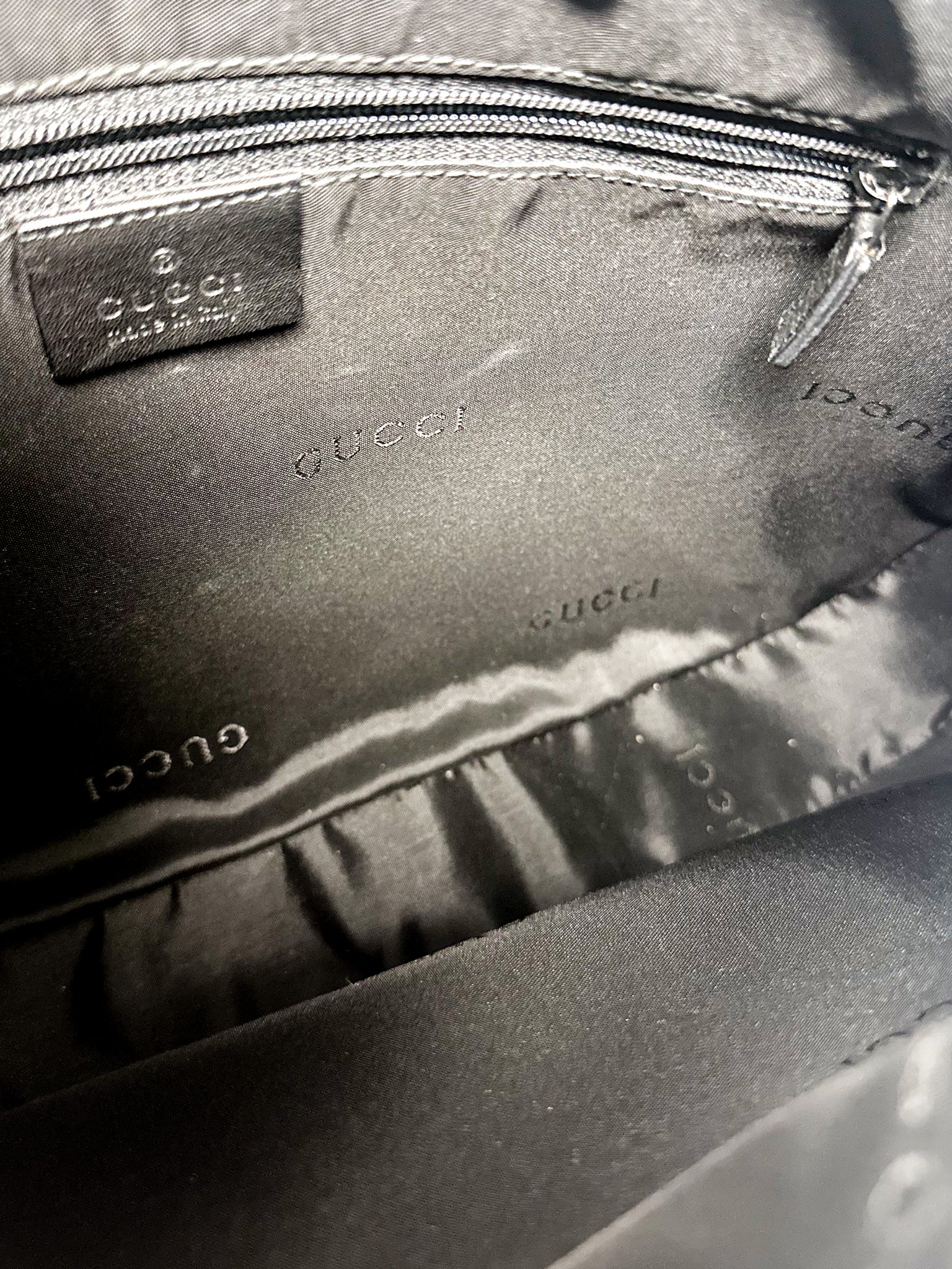 Gucci Attaché Small Leather Shoulder Bag