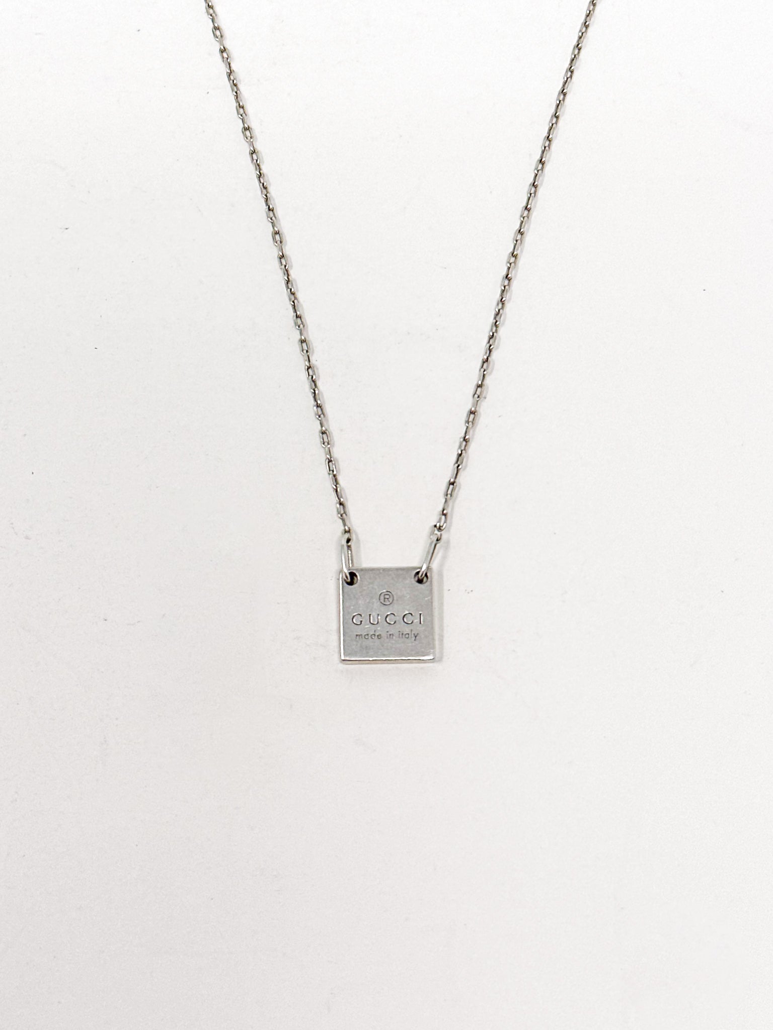 Gucci 925 Sterling Silver Logo Plaque Pendant Necklace