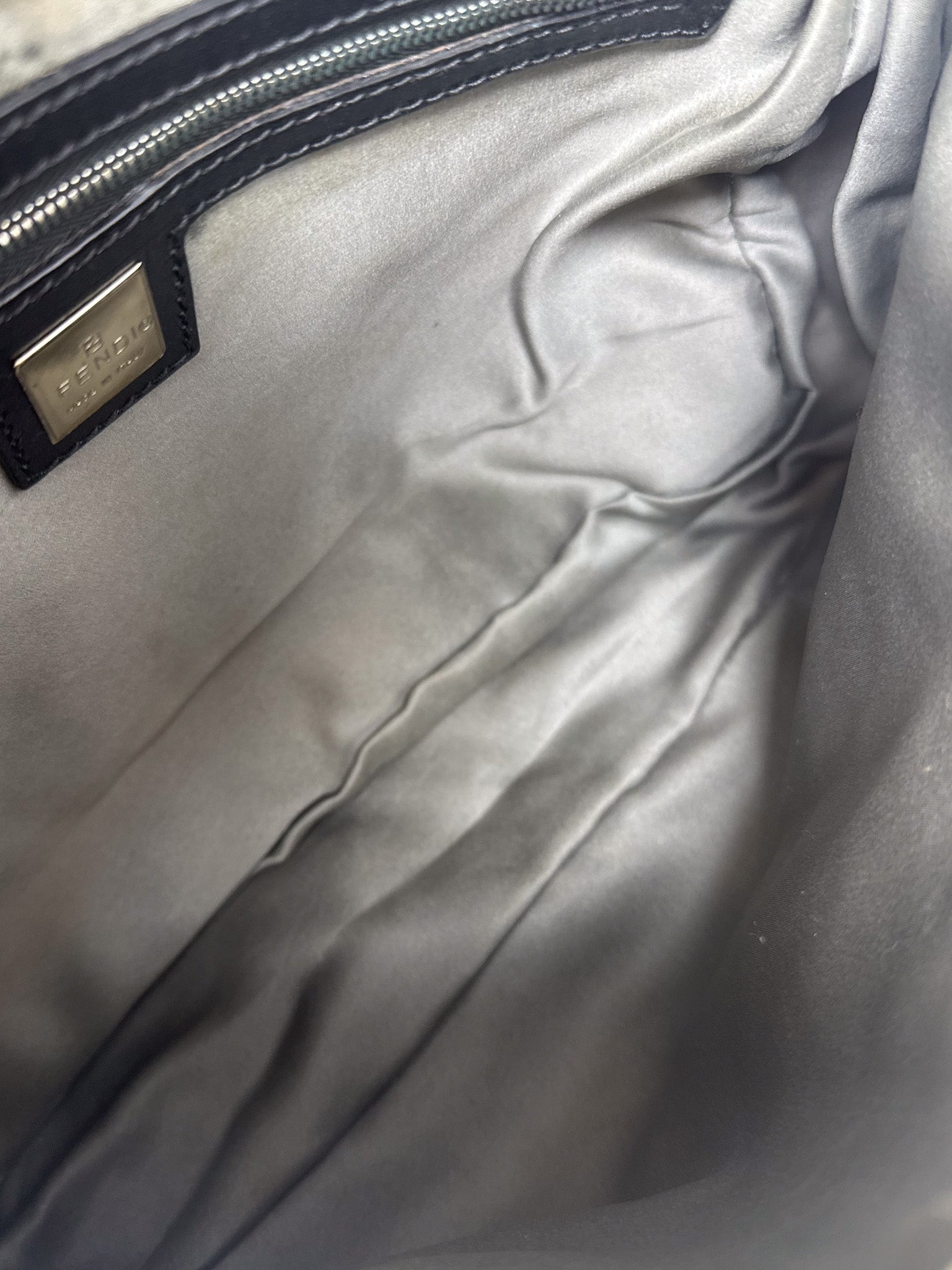 Fendi Fall 1999 Ready To Wear Ivory Knit Baguette